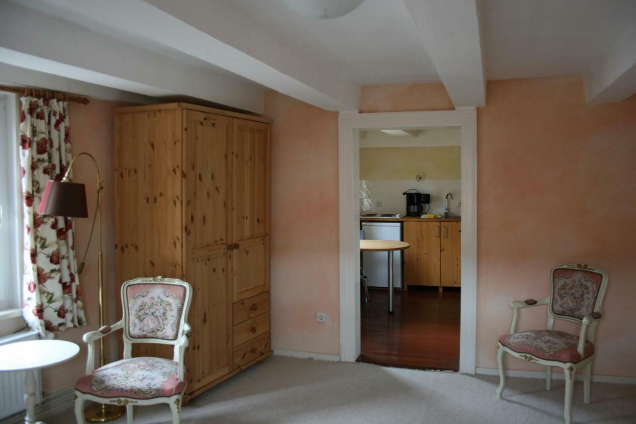 Apartments Cafe Brennnessel Veltheim المظهر الخارجي الصورة